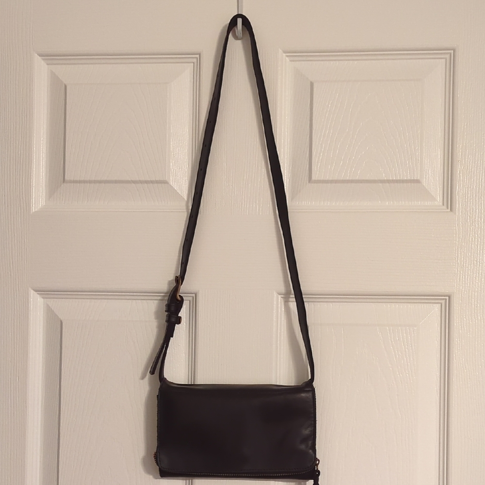 Monique Crossbody Sling